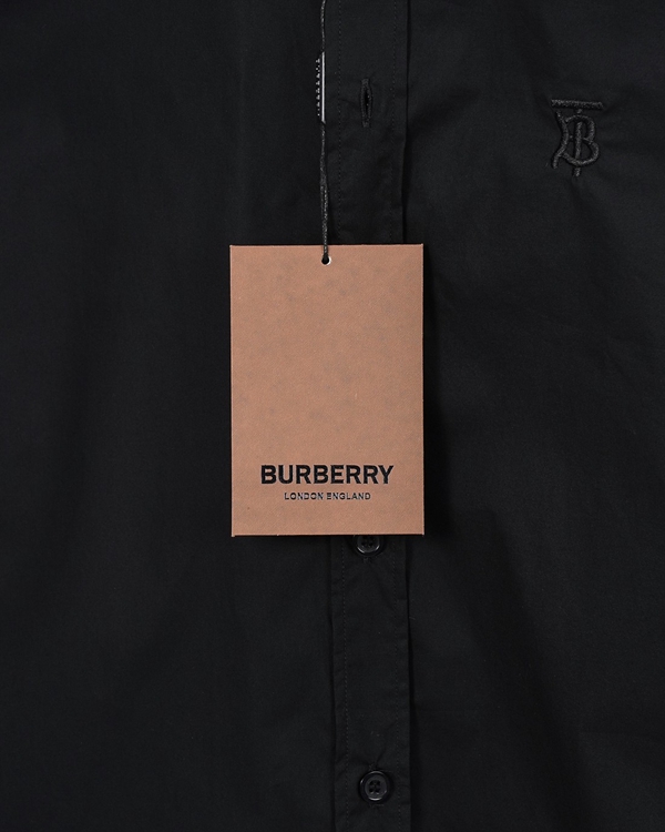 ブランドシャツ着用イメージ